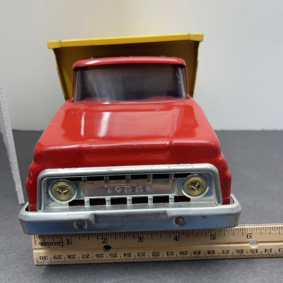 Camión de volteo Tonka Mound Minn 1965-67 acero prensado rojo y amarillo (1718) Foto 4 de 4