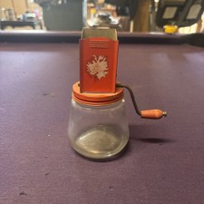 Vintage Androck Nut/Spice Metal Chopper