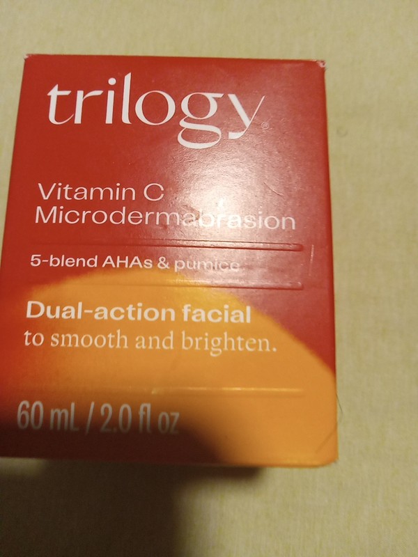 Trilojy Vitamin C Microdermabrasion