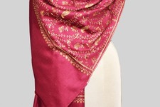 Hand Embroidered Kashmiri Wool Shawl: Sozni Needlework Stole 28x80 Inch
