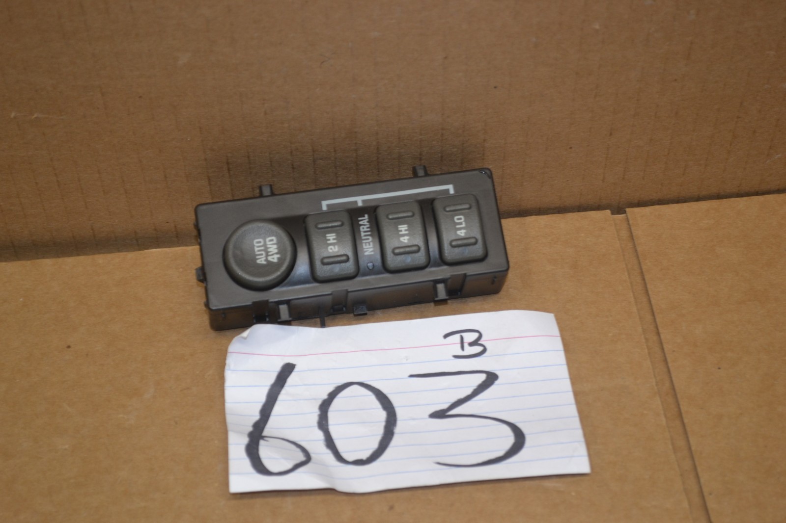 2000 2001 2002 GMC Sierra 4X4 Switch Control Power #603-B 