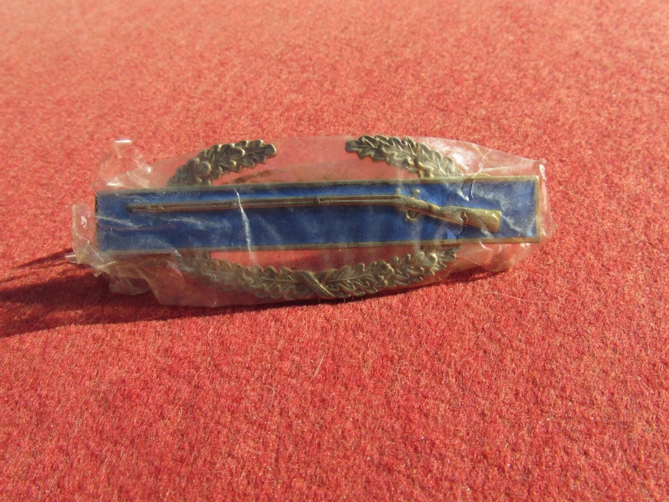 Японский боевой пехотный значок «N.B.I. "Co. Япония"" в коробке в оригинальной упаковке" - Изображение 2 из 4