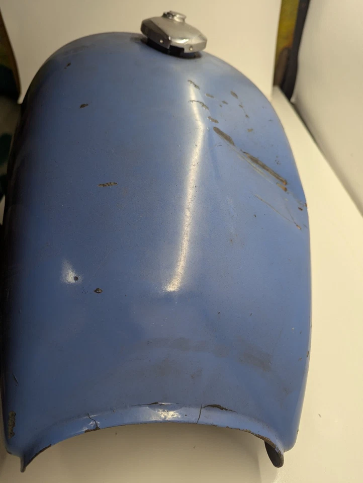 Kawasaki KZ750 B, tanque de gasolina doble 51001-106-4F, tanque de combustible y tapa OEM 1976-1979 Foto 4 de 4