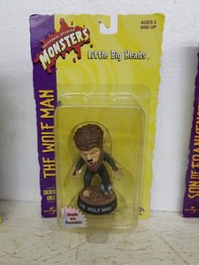 little figurines with big heads