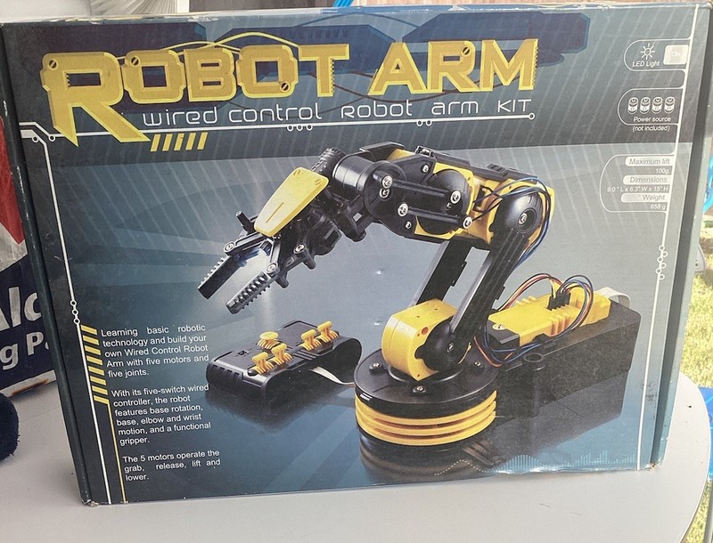 Wired Control Robot Arm Toy Educational DIY Kit ( see pictures )