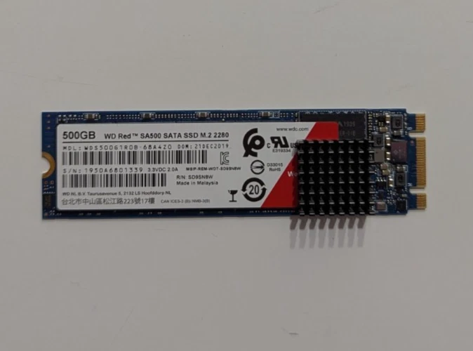 500GB WD Red SA500 SATA SSD M.2 2280 für NAS mit Kühlkörper (WDS500G1R0B)