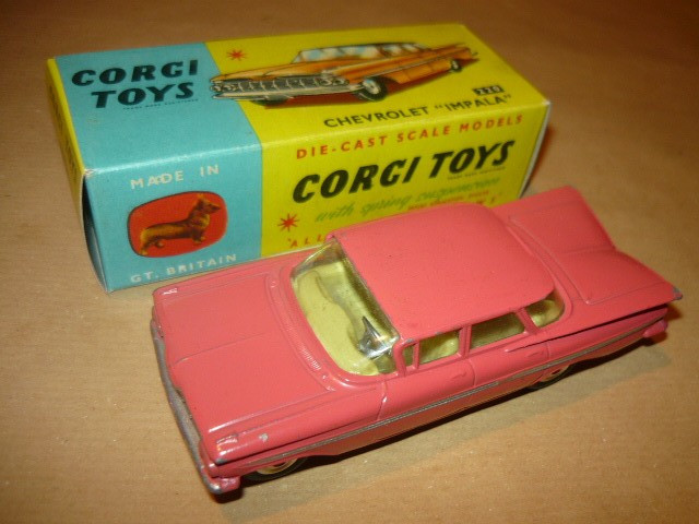 CORGI TOYS 1/43 - Chevrolet Impala Rose EUR 30,00 - FR