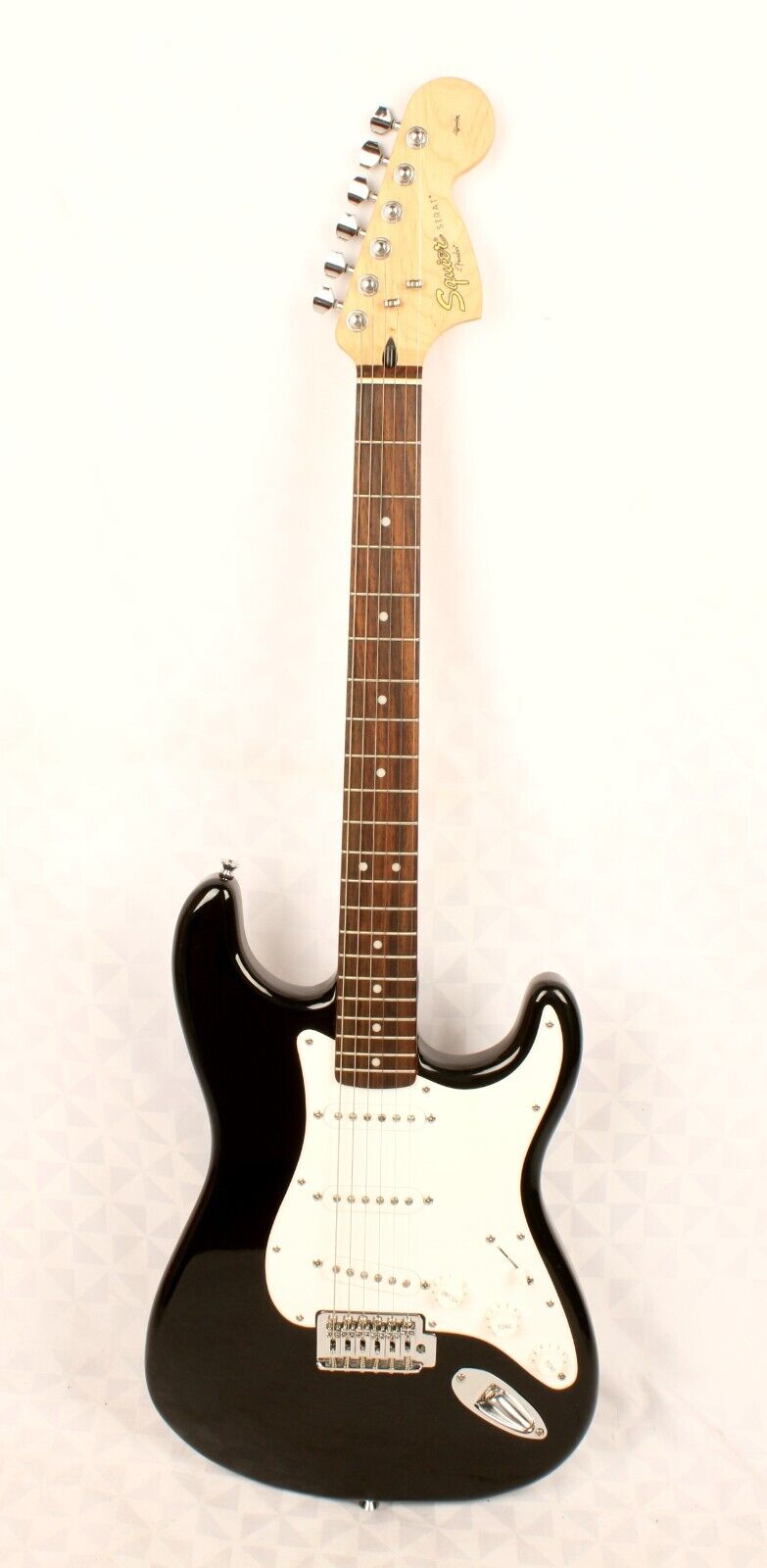 *Fender Squier  Strat Electric Guitar 2015