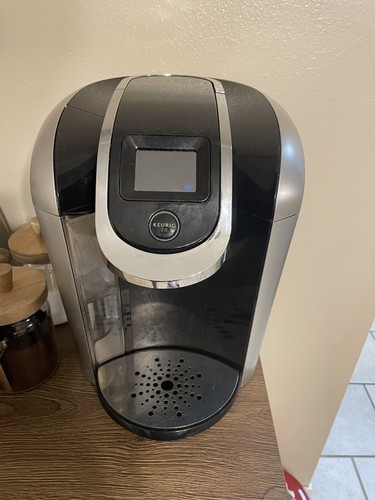 Keurig 2.0 K-400 Series Coffee Maker Black & Silver K-cup With 6 reusable Kcups - 第 4/4 張圖片