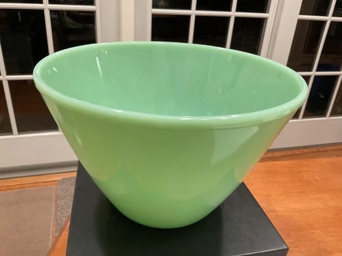 Fire King Vintage Jadeite Green Splash Proof Bowl Mixing Oven Ware 6” x 9.5”