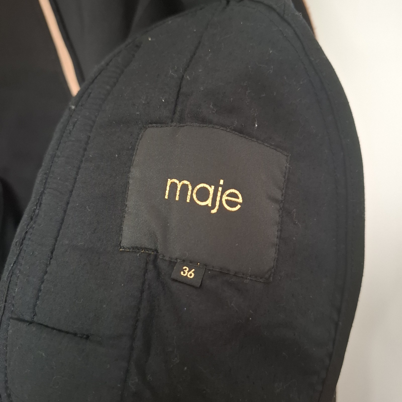 MAJE Fall Winter 2019 Beige Wool Buttoned Ecru Tr… - image 4