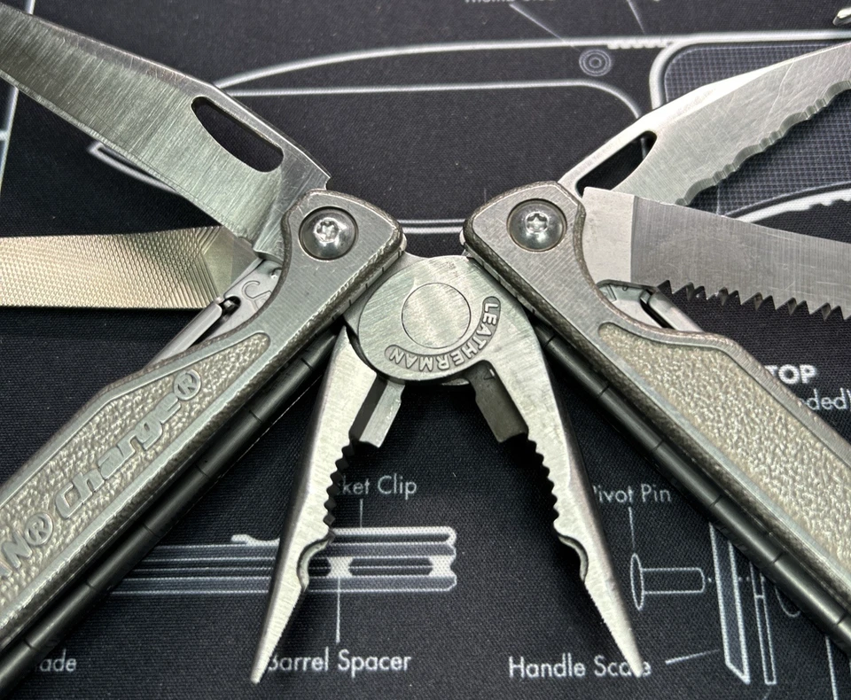 Leatherman Charge S30V Cap Crimper Multi-Tool Titanium Damaged READ USED BOD0208 - Image 2 of 4