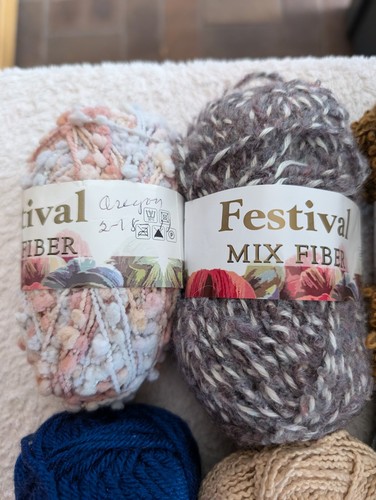 Festival Yarn MIX FIBER . Mixed Lot of 8 Skeins. - Afbeelding 4 van 5