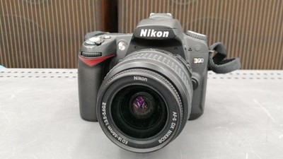Nikon D90 Spiegelreflexkamera 12.3MP CMOS aps-c aus Japan