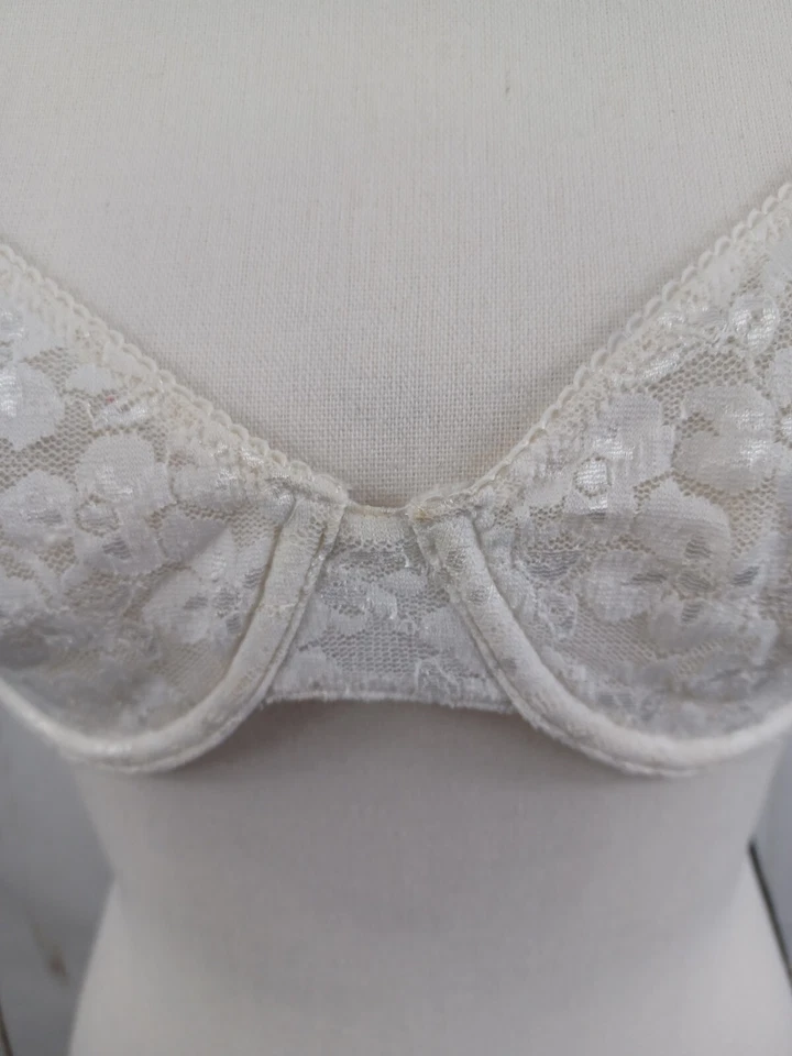 Sujetador Jockey Encaje Nylon Con Aros Sin Acolchado Talla 34C Foto 2 de 4