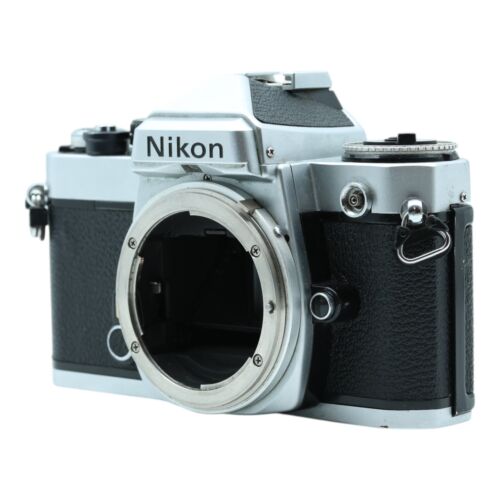 Nikon FE Body Gehäuse SLR analoge Spiegelreflexkamera Kamera NOT WORKING - Bild 2 von 5