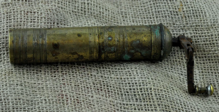 VINTAGE OTTOMAN SPICES PEPPER MILL SMALL GRINDER MARKINGS