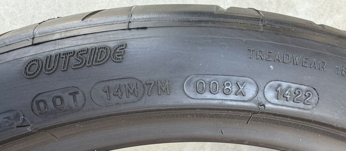 Set of TWO BRAND NEW 305/30ZR19 (98Y) Michelin Pilot Sport Set of TWO BRAND NEW 305/30ZR19 (98Y) Michelin Pilot Sport