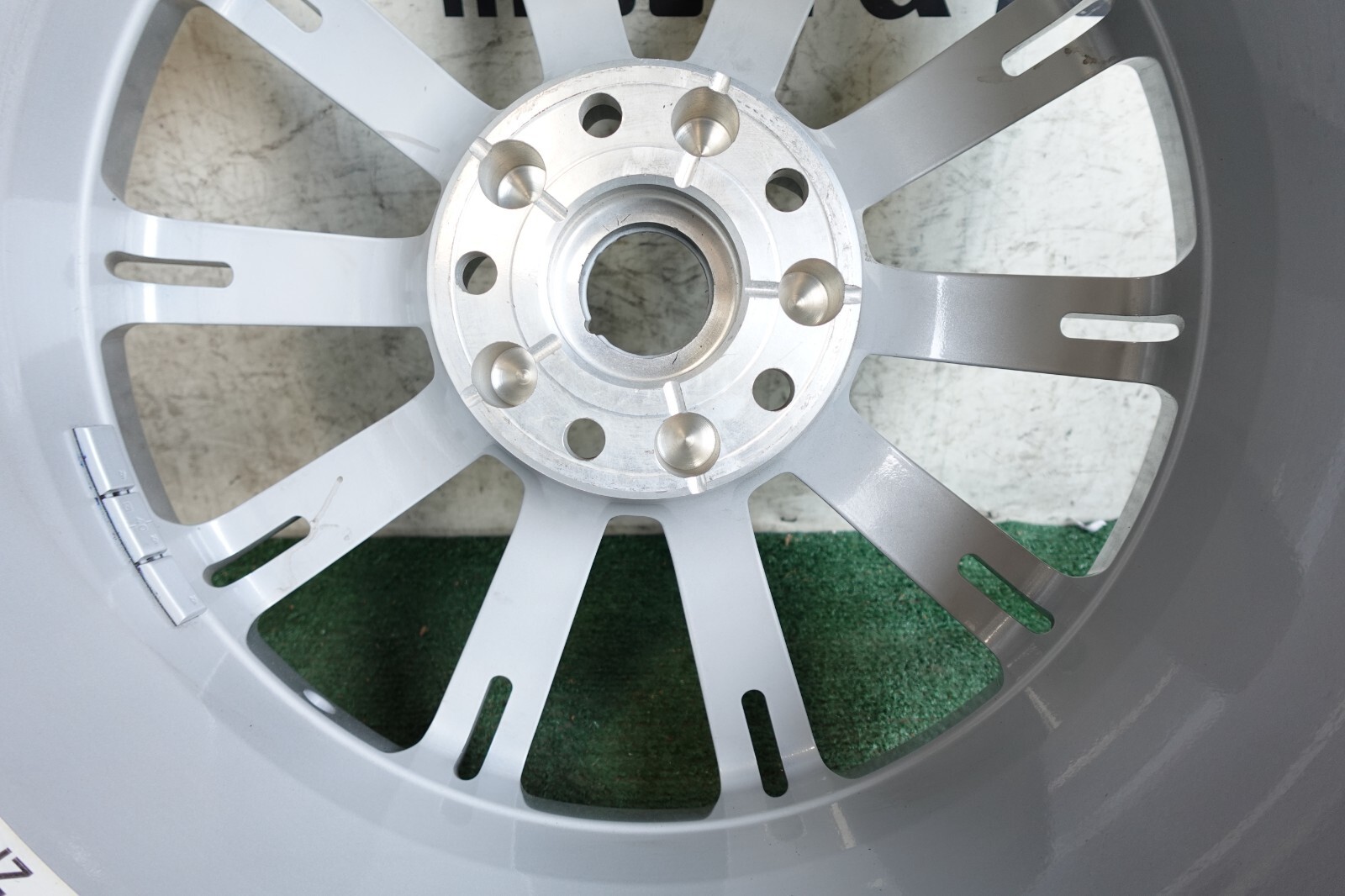 2010 2011 2012 2013 ASTON MARTIN REAR SINGLE WHEEL RIM 20X8.5 OEM AX72893