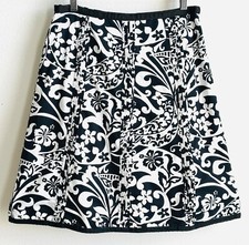 OLD NAVY Women's 2 Black  White Floral Cotton Knee Length Skirt Ribbon Trim VTG