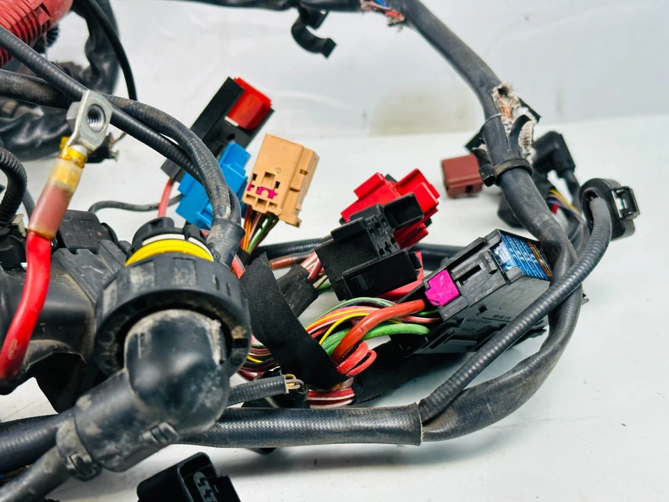 2012-2014 AUDI A8 QUATTRO 3.0L - Chicote de fios do motor 4H1971713CR - Imagem 3 de 4