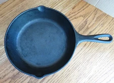 Vintage Lodge Cast Iron Skillet 8” 5SK Frying Pan Double Spout Made in USA