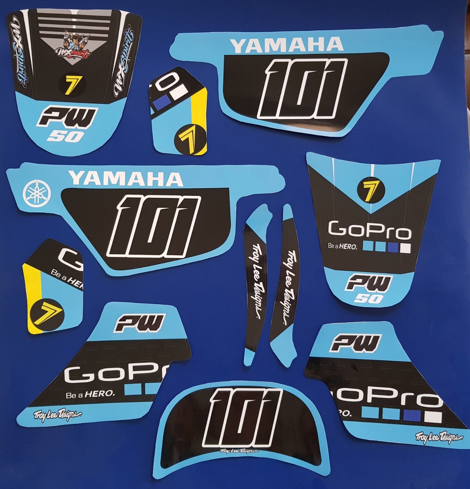 Kit déco moto GoPro Yamaha PW50 pour sorties cross en famille