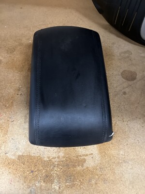 Black Center Console Armrest Lid Cover For Nissan Murano 2009-2014 – Used OEM Part