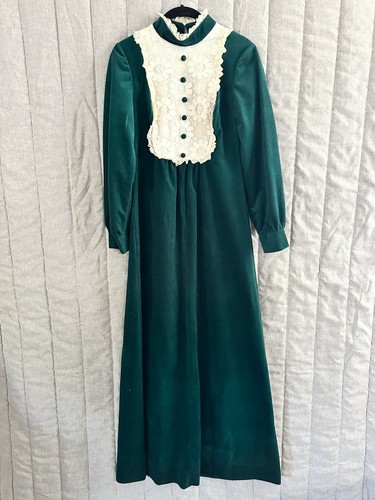Vintage 1960-70s Green Velvet Lace Bib Maxi Dress By Nariza Long Sleeves - 第 5/13 張圖片