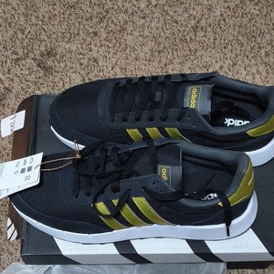 adidas gazelle silver green womens adidas Originals Women's Taekwondo Mei Ballet
