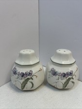 Corning Corelle Amsterdam Salt & Pepper Shaker set Japan Purple White 1980’s VTG