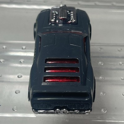 Hot Wheels Acceleracers Rivited Metal Maniacs 2005 Diecast Car 1
