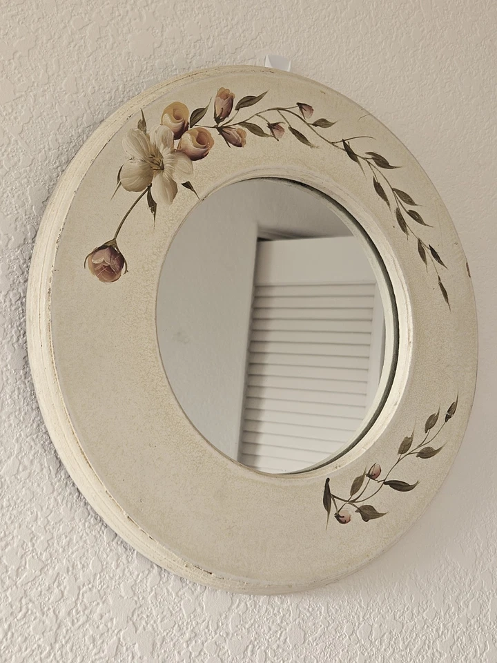 Espejo vintage beige crema blanco pintado a mano floral de madera de rosa 12 1/2" Foto 3 de 4