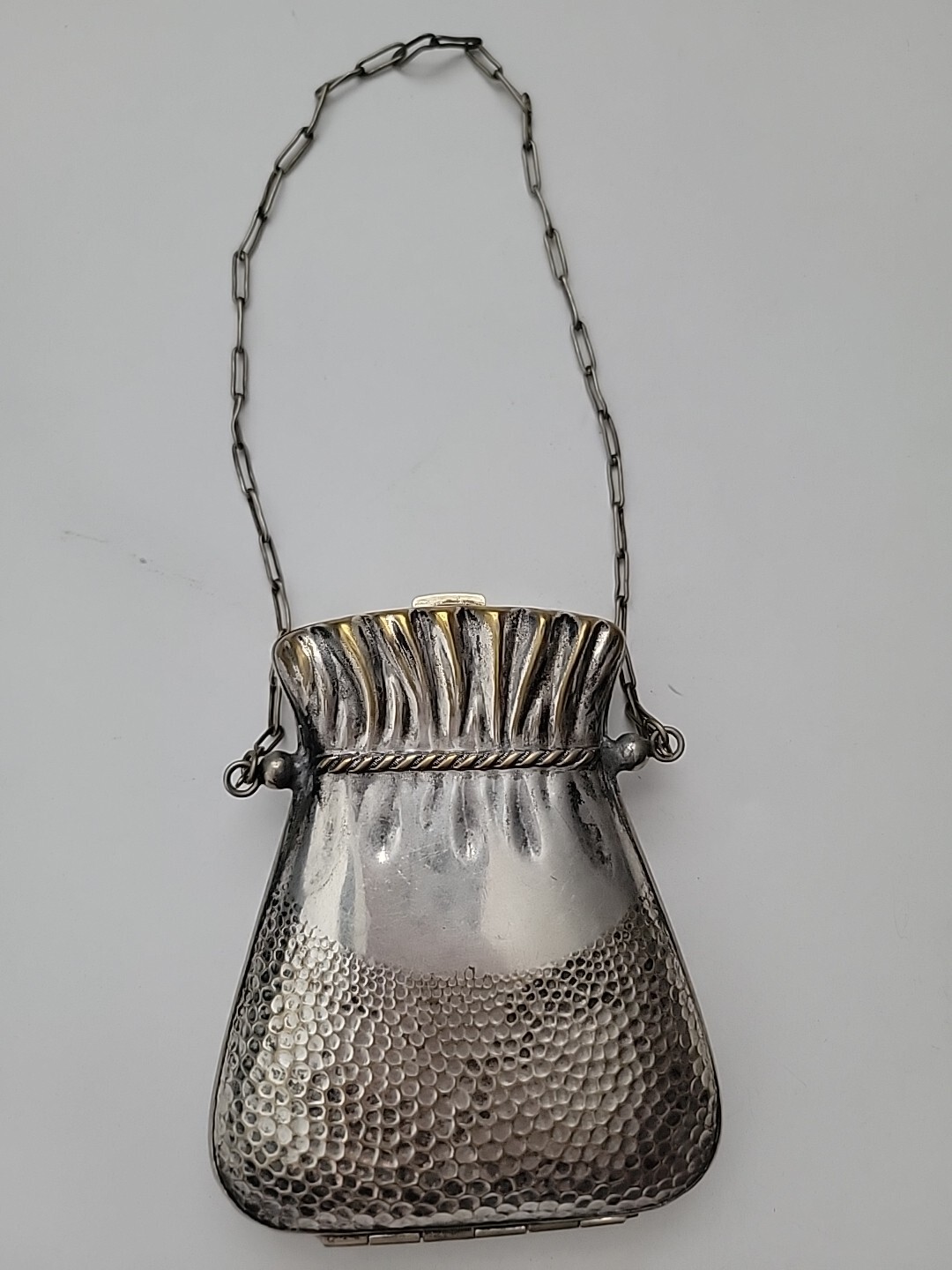 Antique Art Deco English Coin Purse Clamshell Style