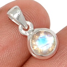 Natural Faceted Rainbow Moonstone - India 925 Silver Pendant Jewelry CP62966