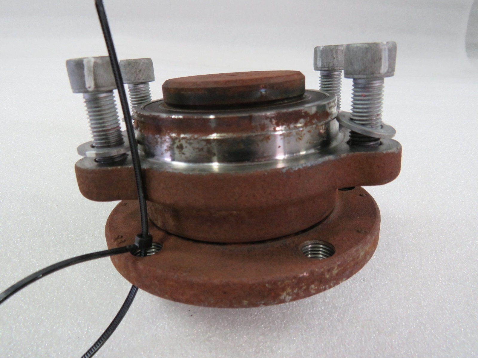 McLaren 720S, Front Wheel Hub, Used, P/N 14B0375CP