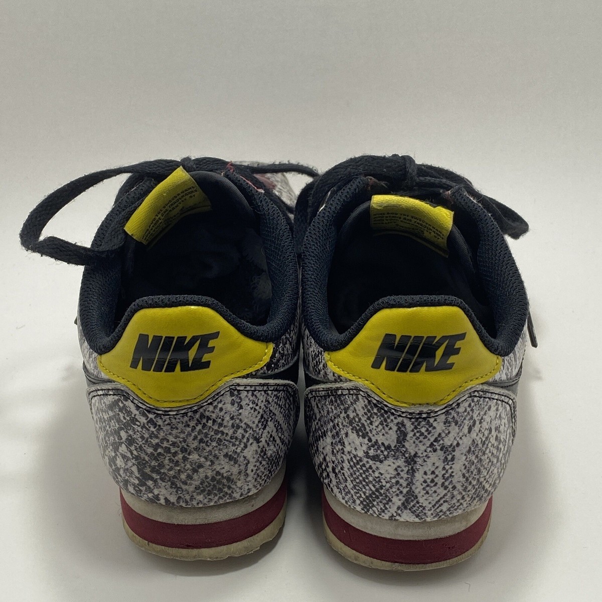 snake print cortez