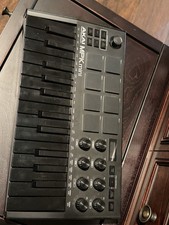 Akai MPK Mini MK3 25 Keys Keyboard Controller - Black
