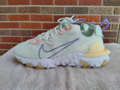 Women's sz 7.5 Nike NSW React Vision *Light Green* Athletic Trainer Shoes - MINT