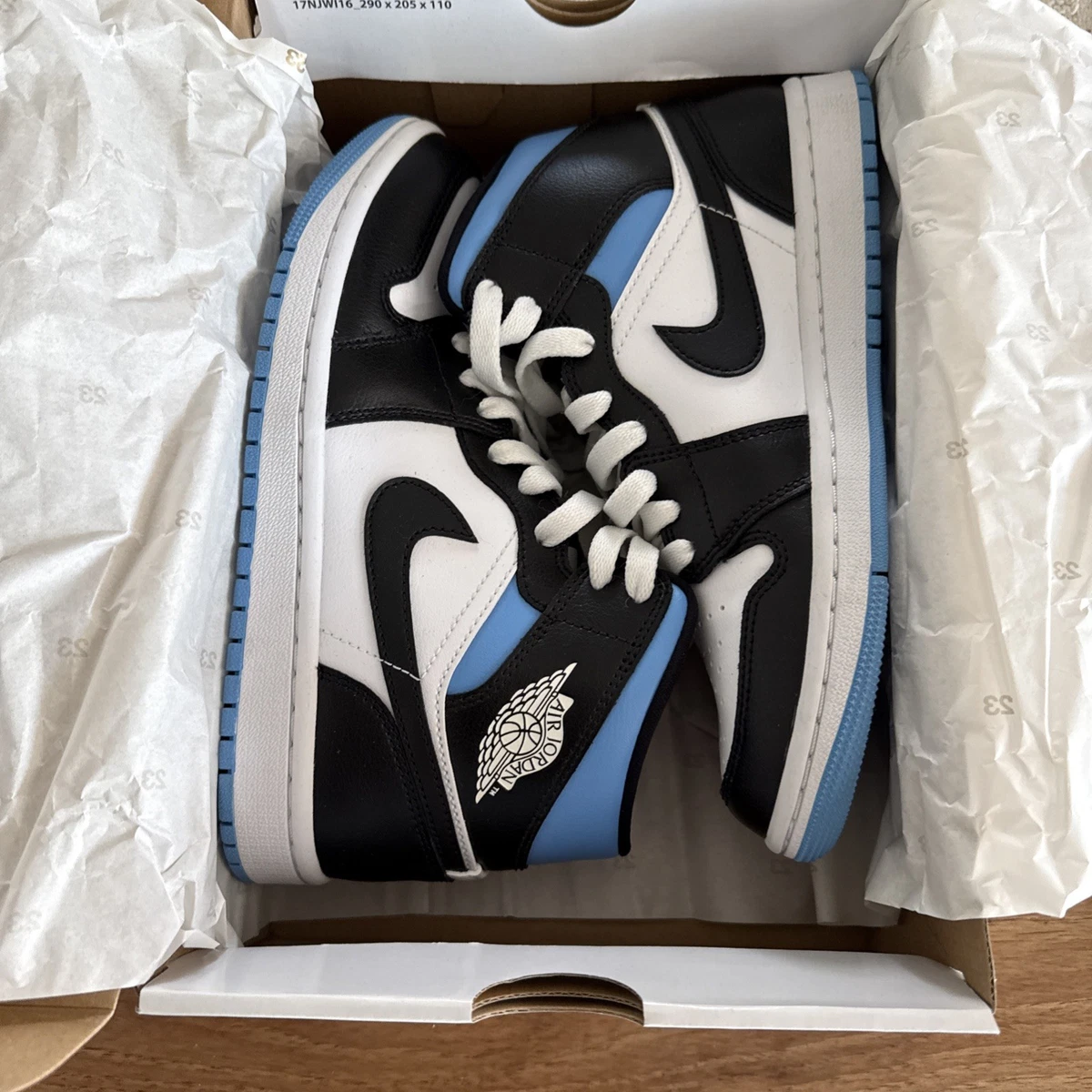 Preços baixos em Jordan 1 Mid University Blue W | eBay