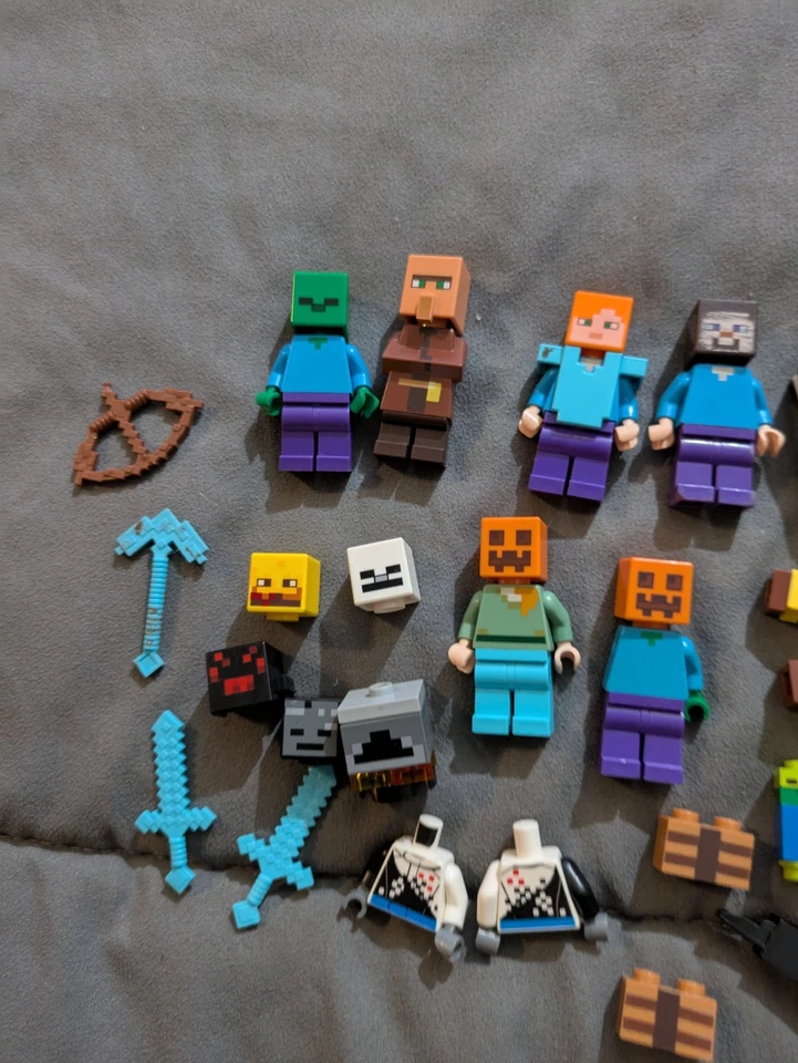 Lego Minecraft Minifigura y Lote de Piezas con Alex Steve Piezas Animales y Armas Foto 4 de 4