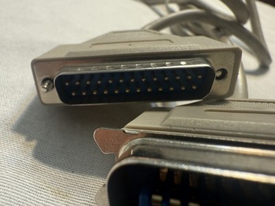 MALE PARALLEL TO MALE SCSI ABOUT 5.5 Feet
