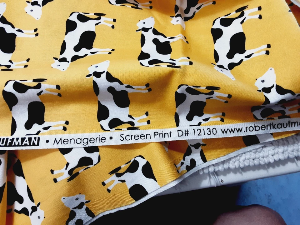 Robert Kaufman fabric Country Side Yellow Cows Cotton 4 Yds x 44 Yards - Image 4 of 4