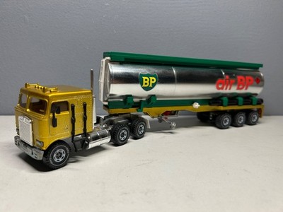 Siku 3418 Kenworth Semi Tanker BP air Truck 1:55