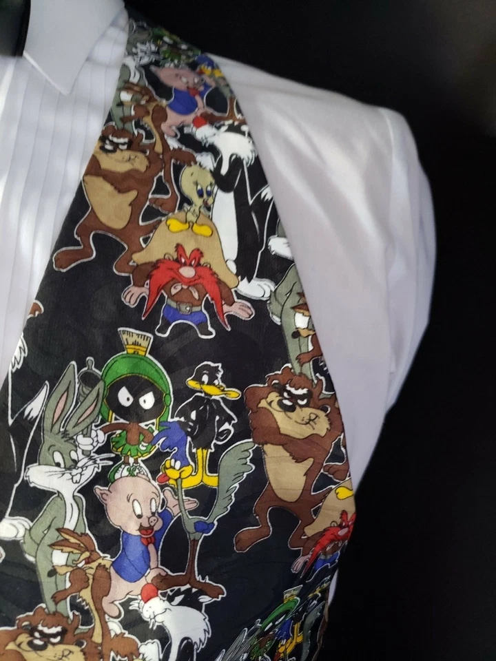 Yosemite Sam Road Runner Taz Bugs Daffy Sylvester Tweety Porky Tuxedo Vest Bow - Image 4 of 4