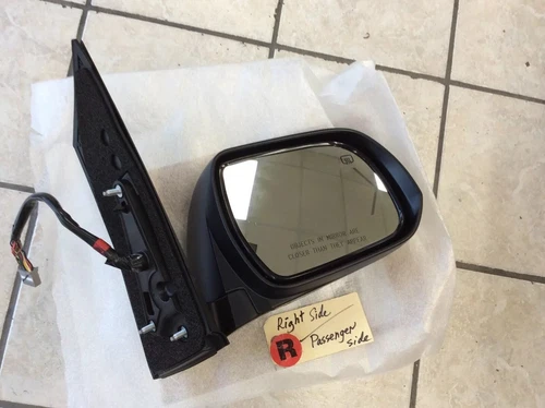 2011 2012 TOYOTA SIENNA MIRROR OEM 11 12 refund $200