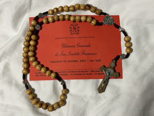 Papa Francesco Beato San Benedetto Rosario in legno di ulivo Gerusalemme