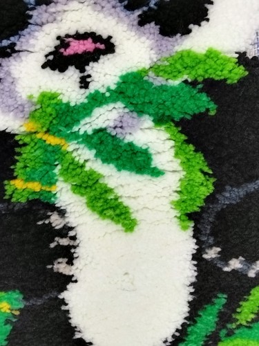Panda Bear Pink Latch Hook Rug Wall Hanging Tapestry Completed 29" x 18" MCM Vtg - Picture 2 of 6