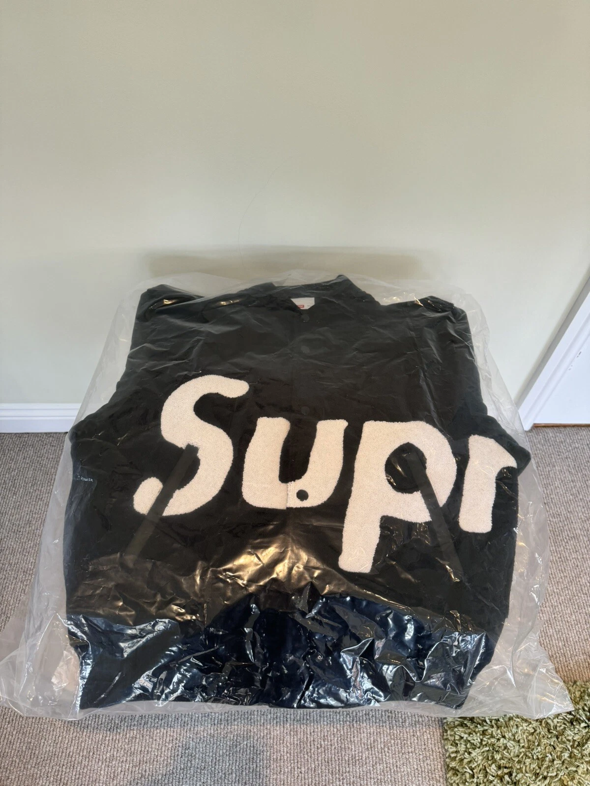 Veste universitaire Supreme Big Logo Chenille noire M   Tout neuf   Prêt à expédier