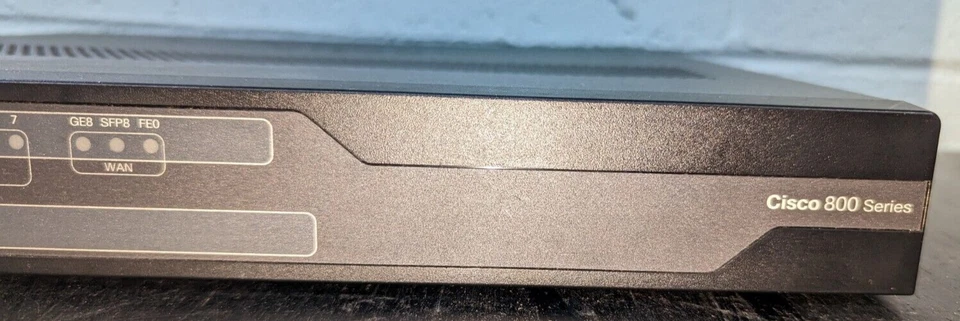 Cisco C891F-K9 Gigabit Ethernet Integrated Services Router / Cisco 800 Series - Image 3 of 4